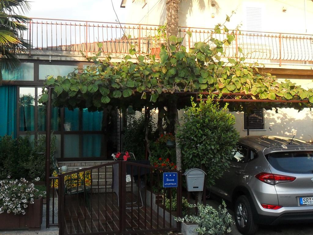 Marija Rooms & Apartments Umag Bagian luar foto